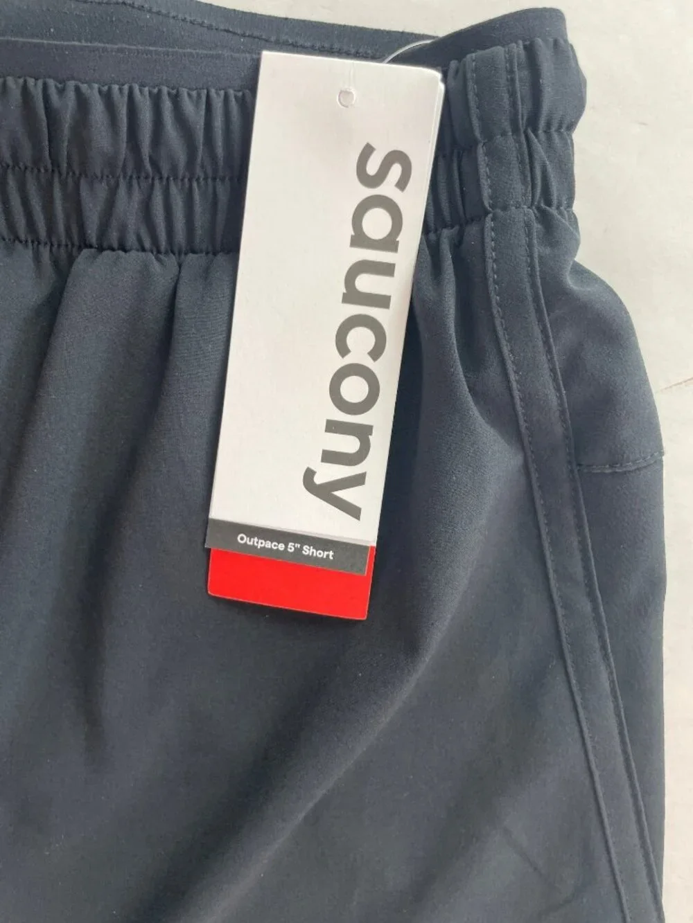 Saucony Outpace 5" Running Shorts Black Lightweight Breathable Women's Sz S NWT - Picture 5 of 8